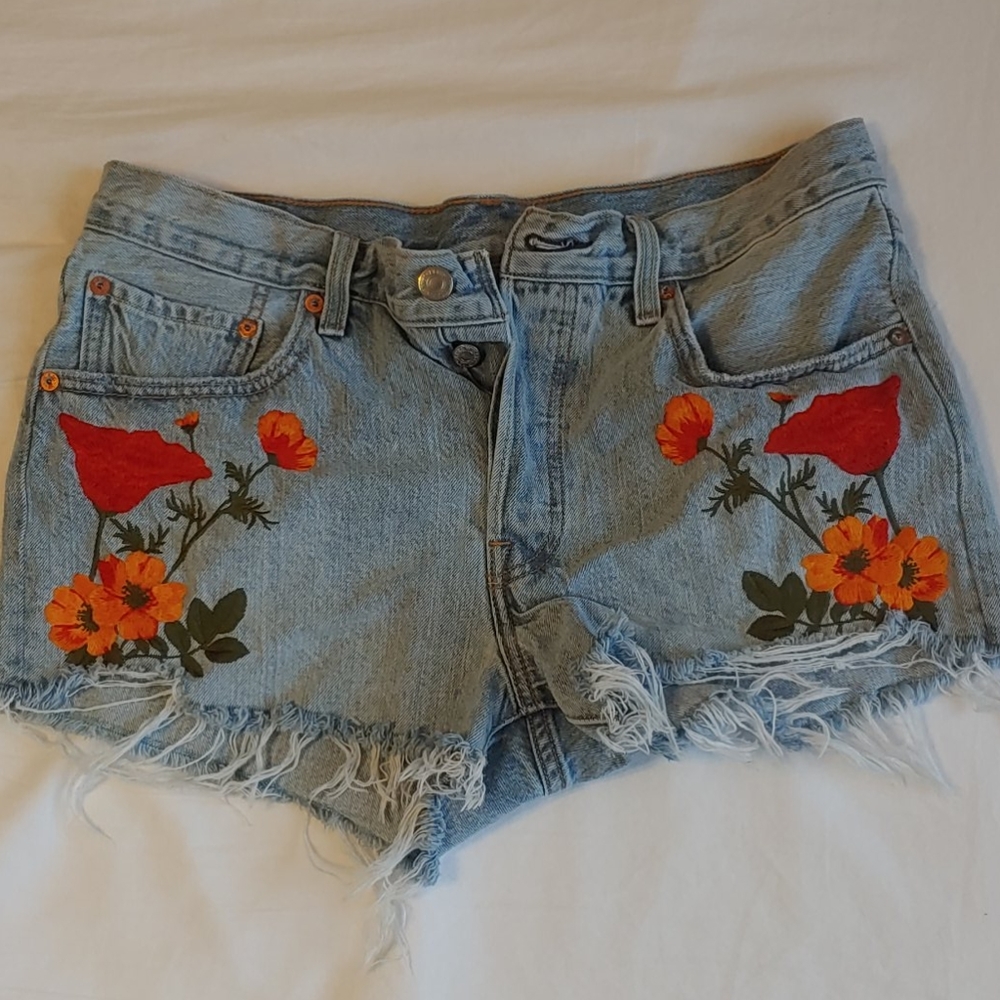 Embroidered 501 Levi Shorts